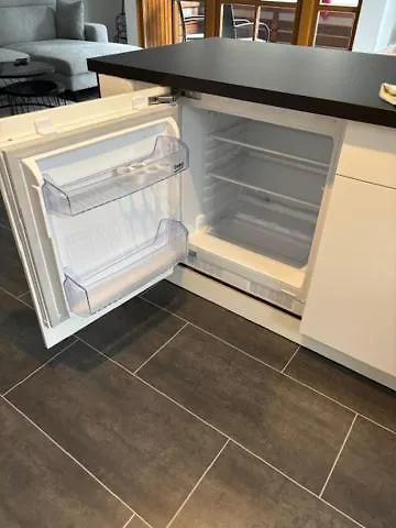 Waldrandloft ديغندورف