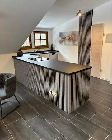 Waldrandloft